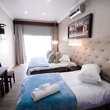 Abella Bed And Breakfast Vryburg エクステリア 写真