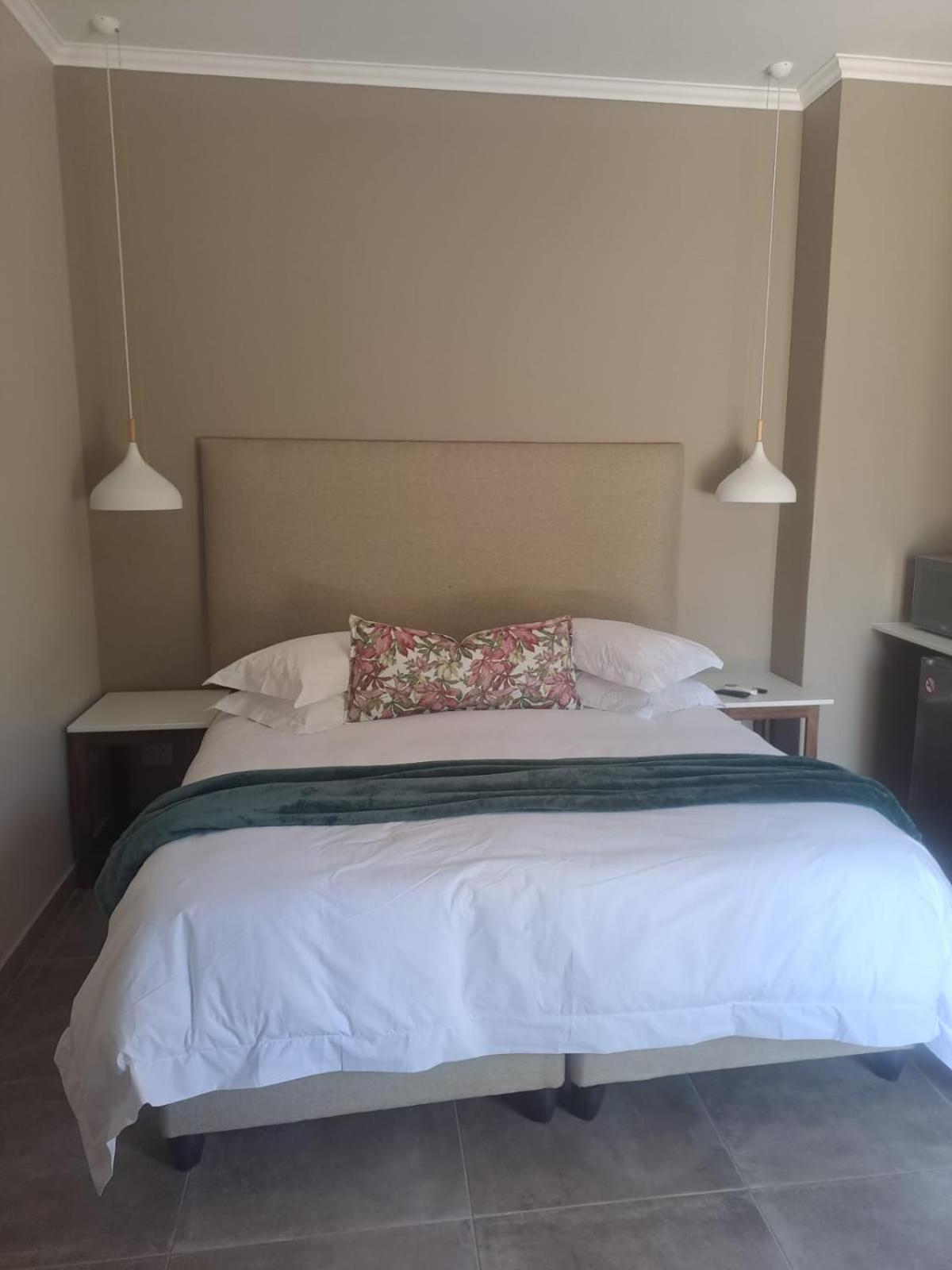 Abella Bed And Breakfast Vryburg エクステリア 写真