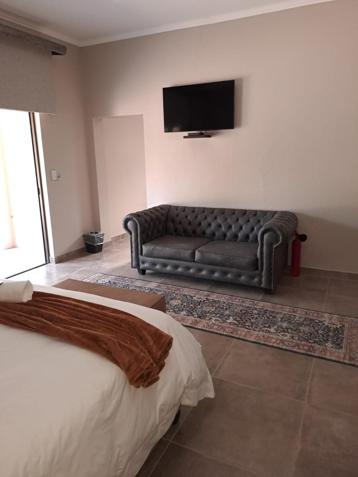 Abella Bed And Breakfast Vryburg エクステリア 写真